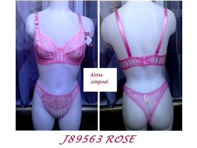 Ensemble J89563 ROSE